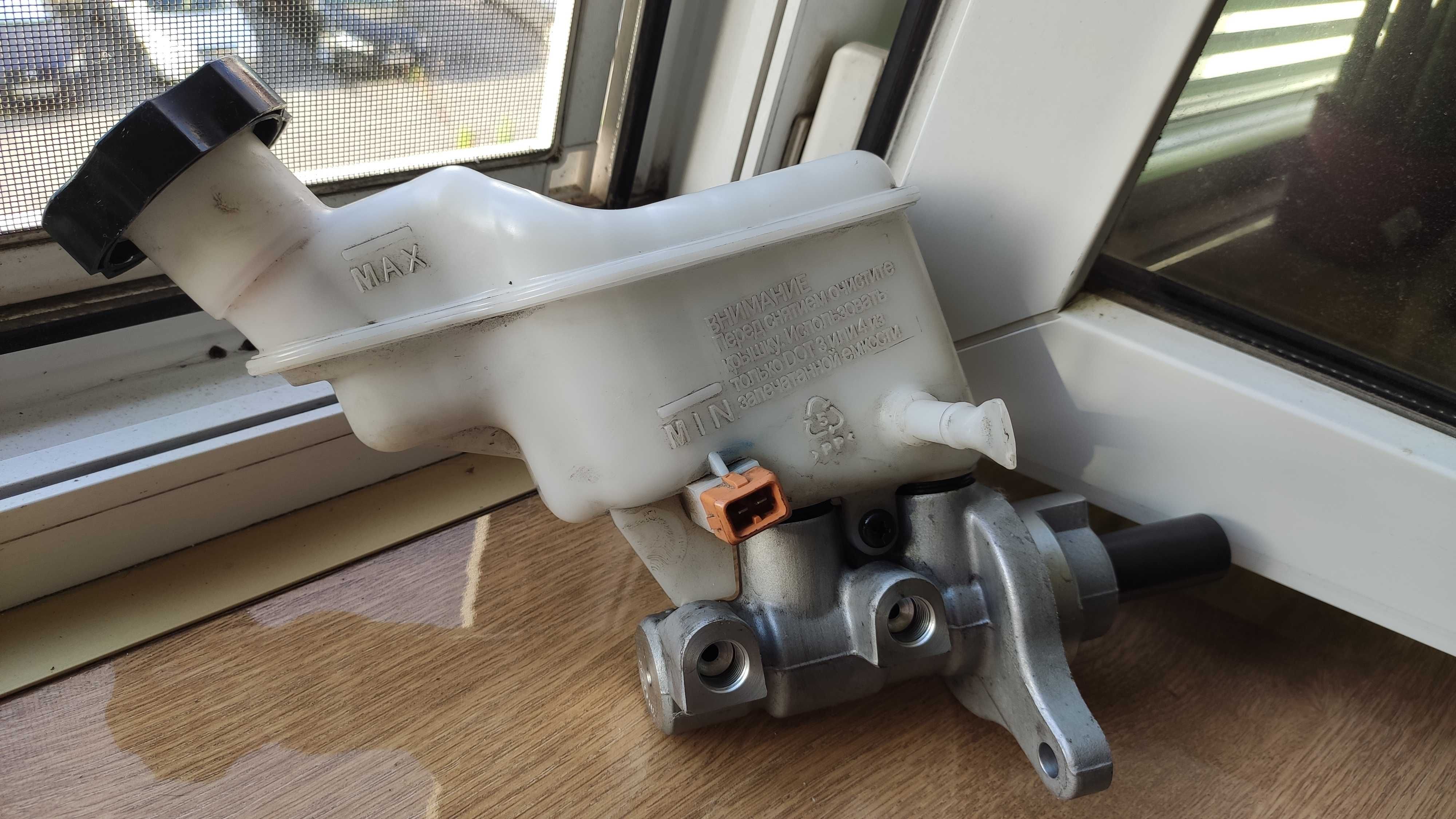 Главный тормозной цилиндр 	Hyundai/Kia 58510B2860