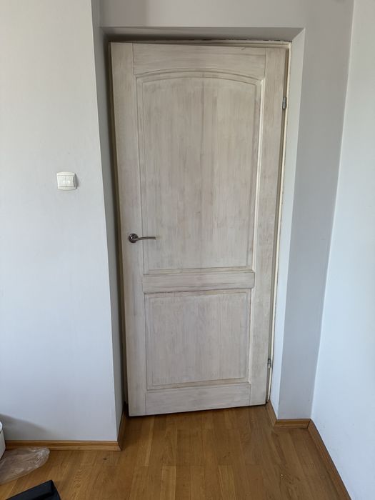 Drzwi sosnowe wewnętrzne pałne drewniane 80 i 70 cm