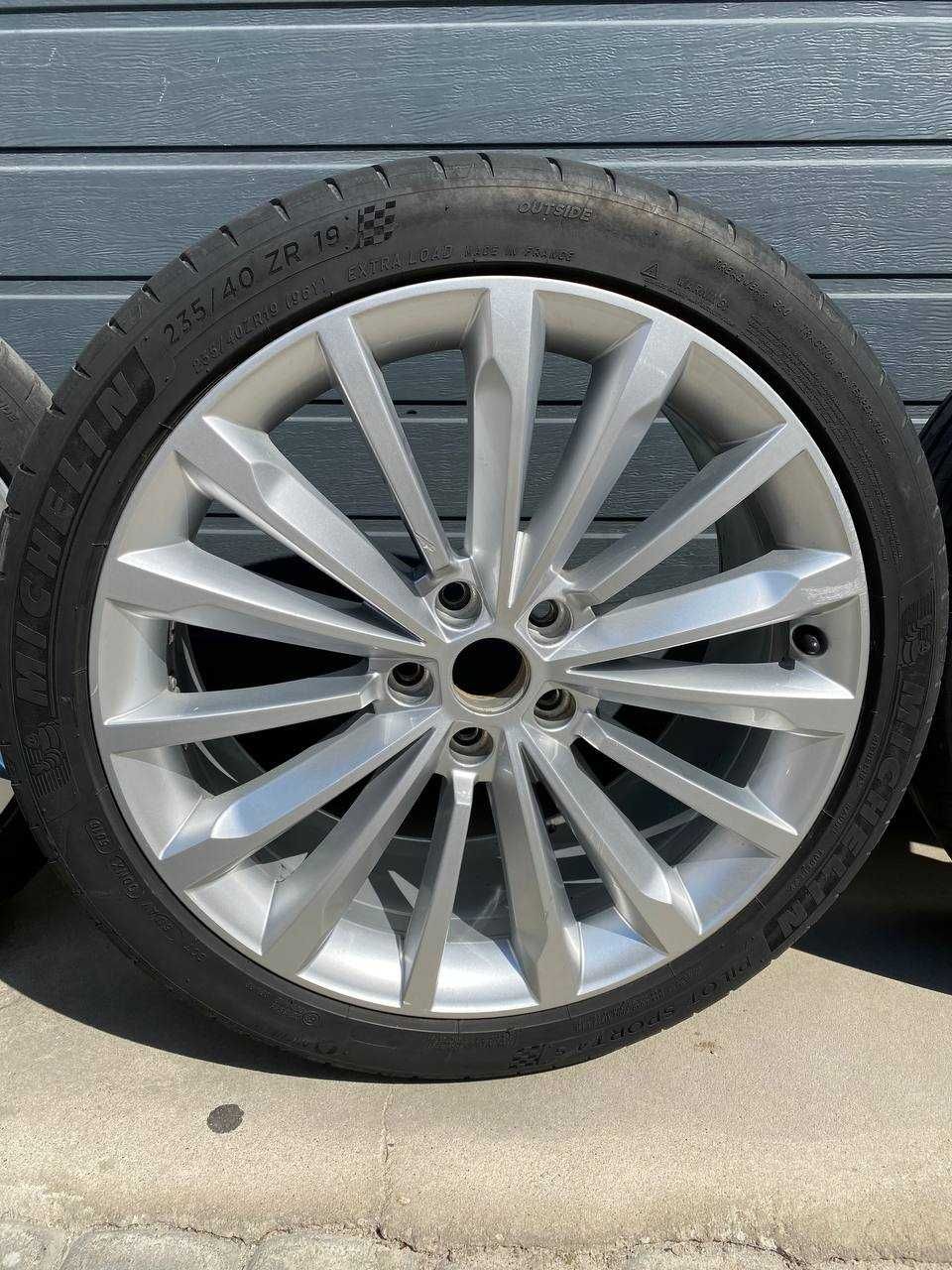 Диски SKODA ОЕ
PHOENIX 8. 0" X 19" 5X112 ET 44