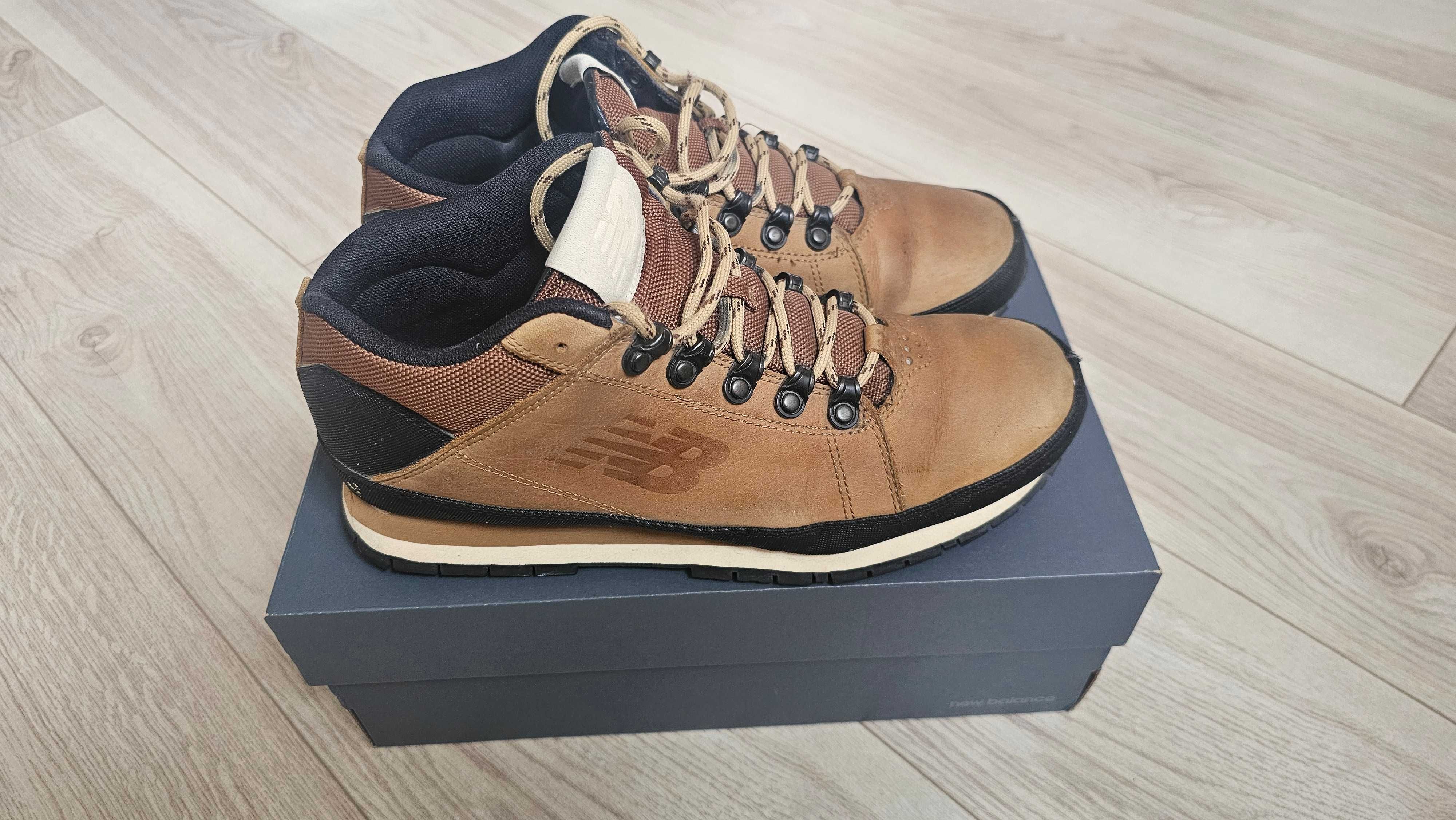 Buty Trapery New Balance model H754TB