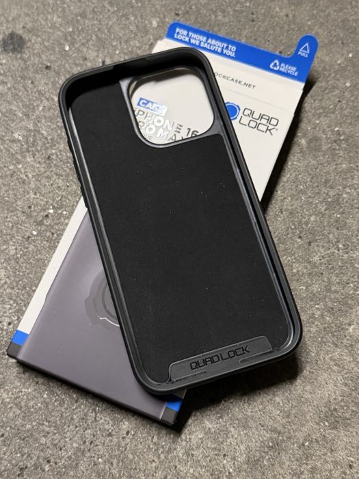 Quadlock 16 pro max