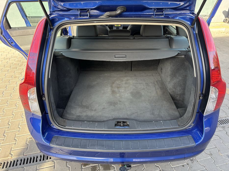 Продаю Volvo V50 2008 рік