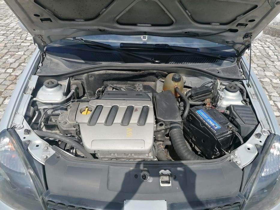 Renault Clio 1.4 16v gasolina