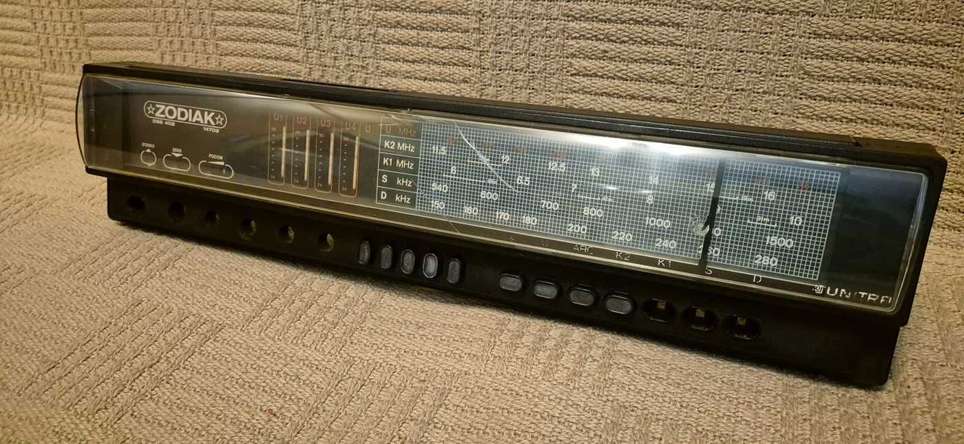 używany panel przedni radia zodiak dss402