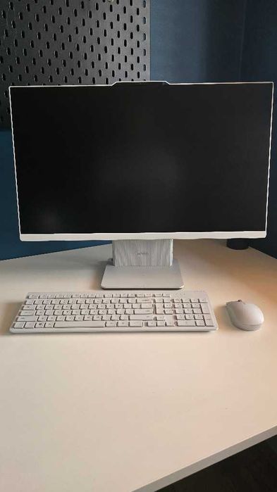 LENOVO IdeaCentre 3 27" IPS i7-13620H 32GB RAM 1TB SSD Windows 11 Home
