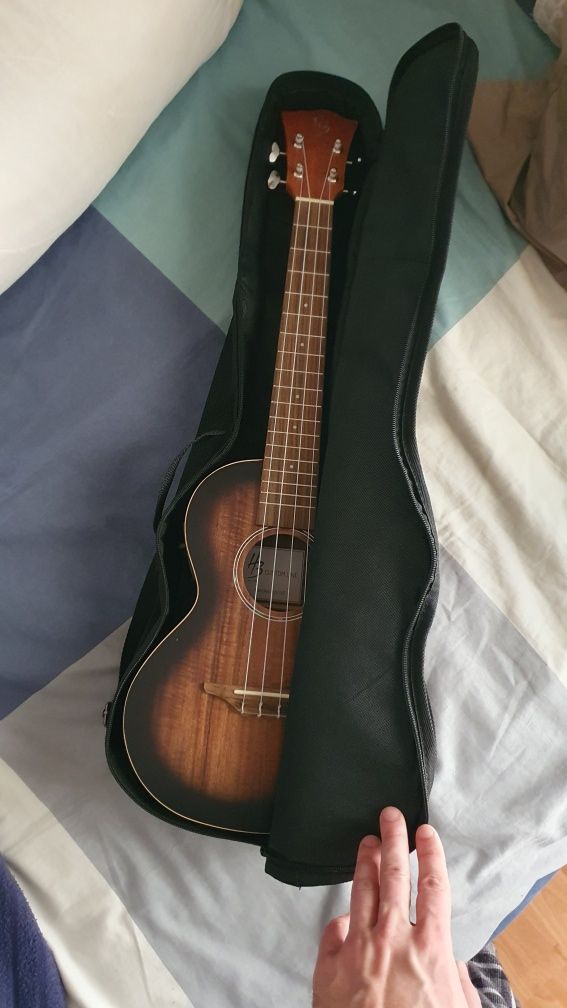 Ukulele Harley Benton Kahuna CLU-50T