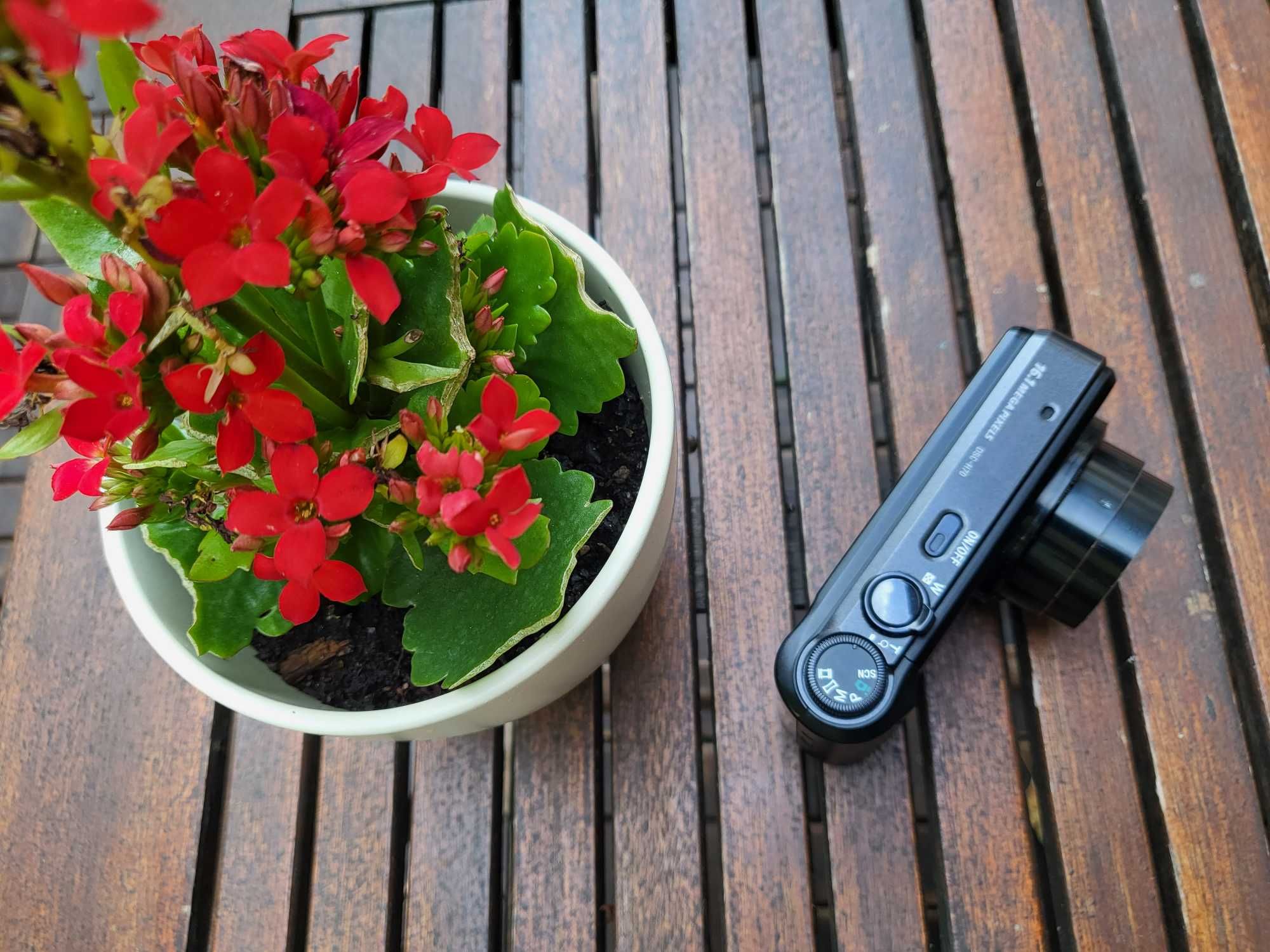 Aparat Sony Cyber-shot DSC-H70