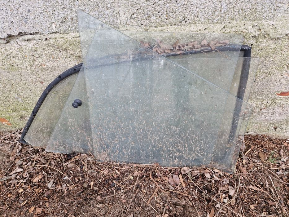 Szyby, szyba tylna, przednia, boczna, Syrena 104,105 PRL