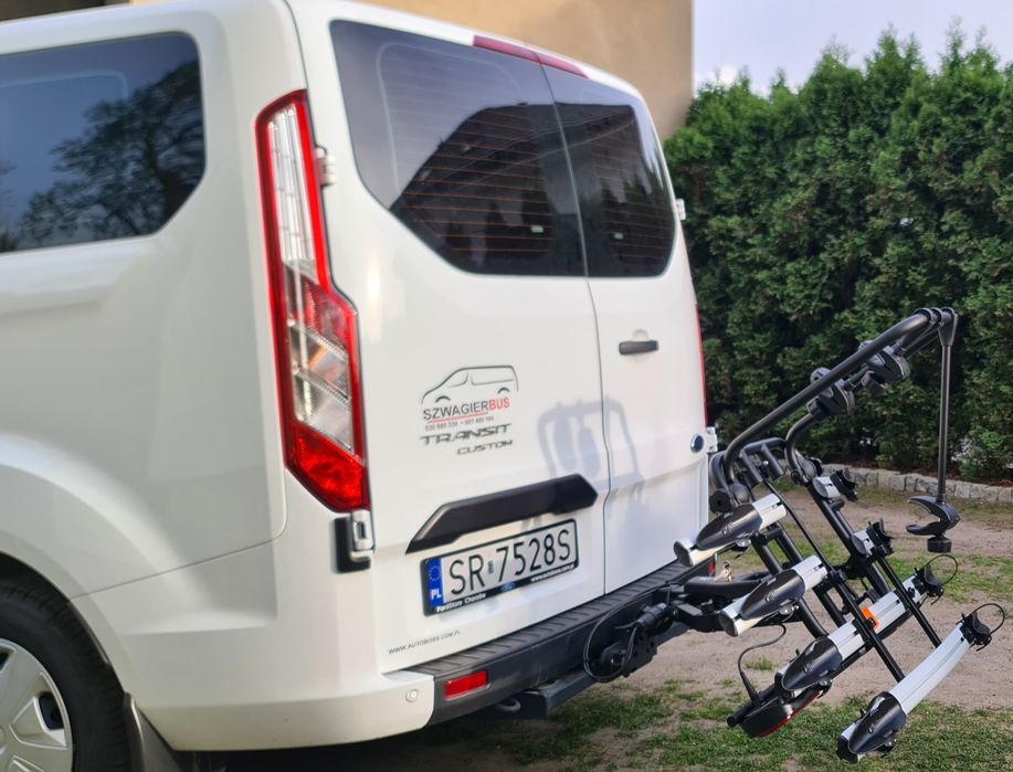 Wynajem busa i transport