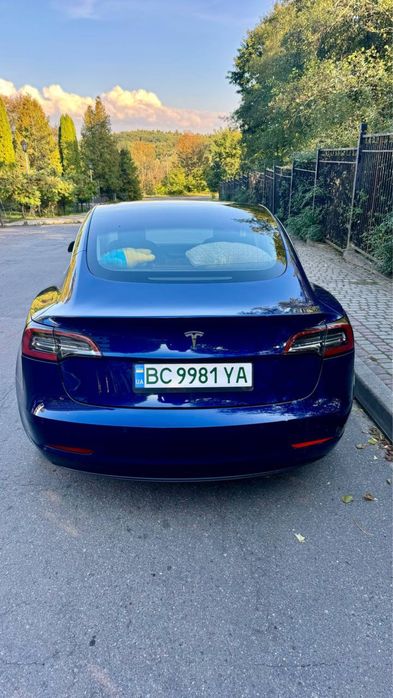 Tesla model 3 Long Range