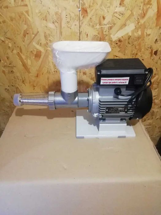 Соковыжималка шнековая ТШМ-2 для томатов, винограда.