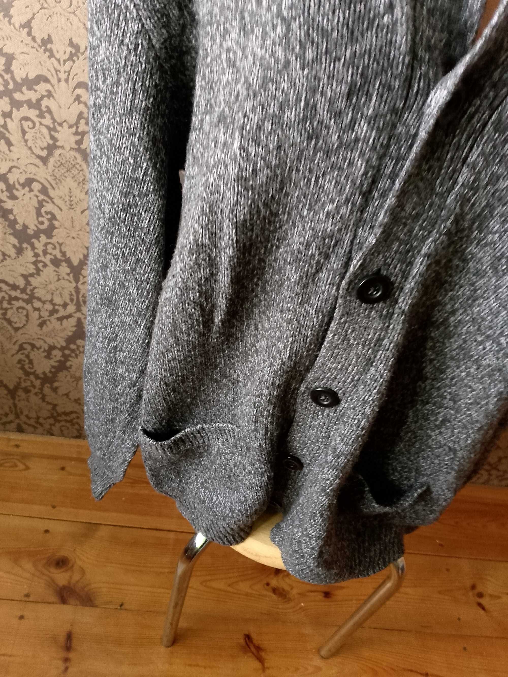 Szary męski gruby sweter xl Gap