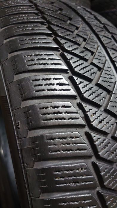 Пара зимних шин Continental Winter Contact TS850P SUV 235/55 r19