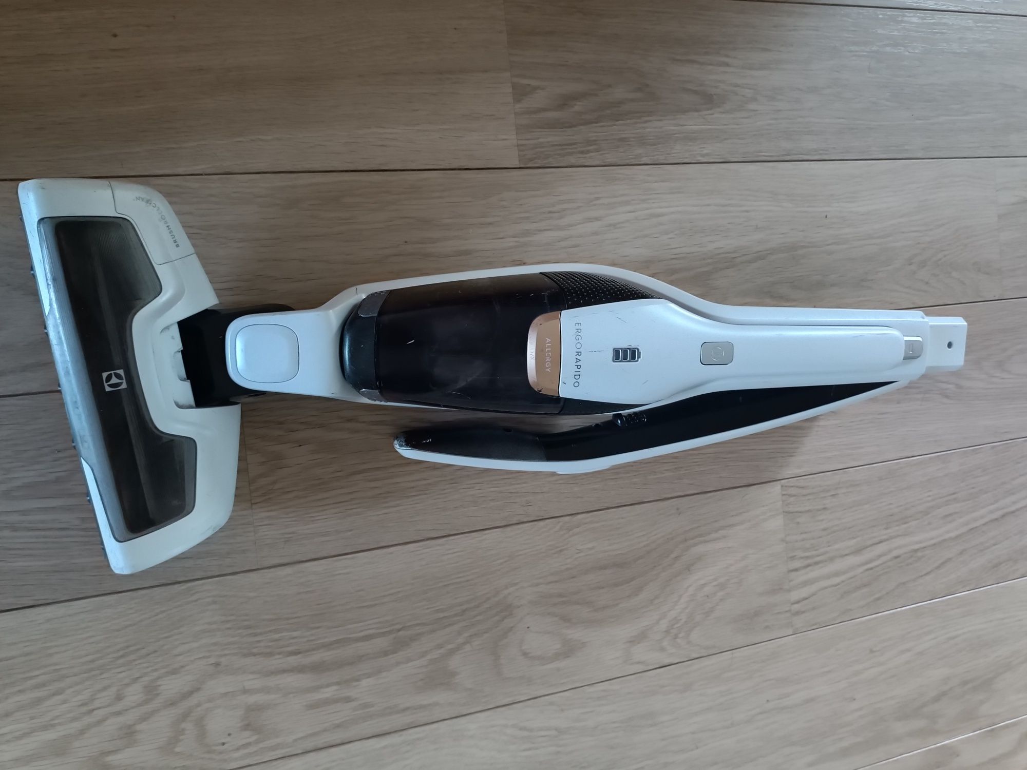 "" Odkurzacz pionowy Electrolux ErgoRapido