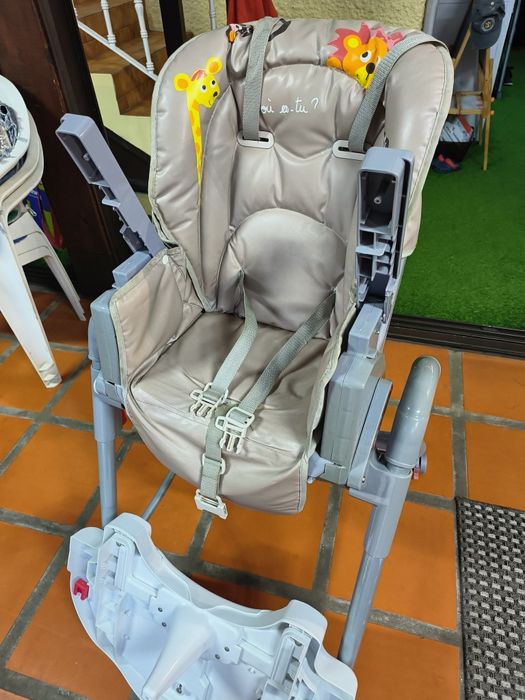 Cadeira de refeição de bebé e criança