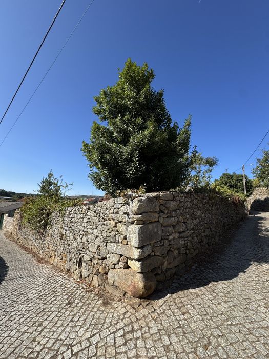 Casas para reconstrução + terreno