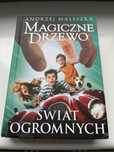 Magiczne drzewo Świat ogromnych