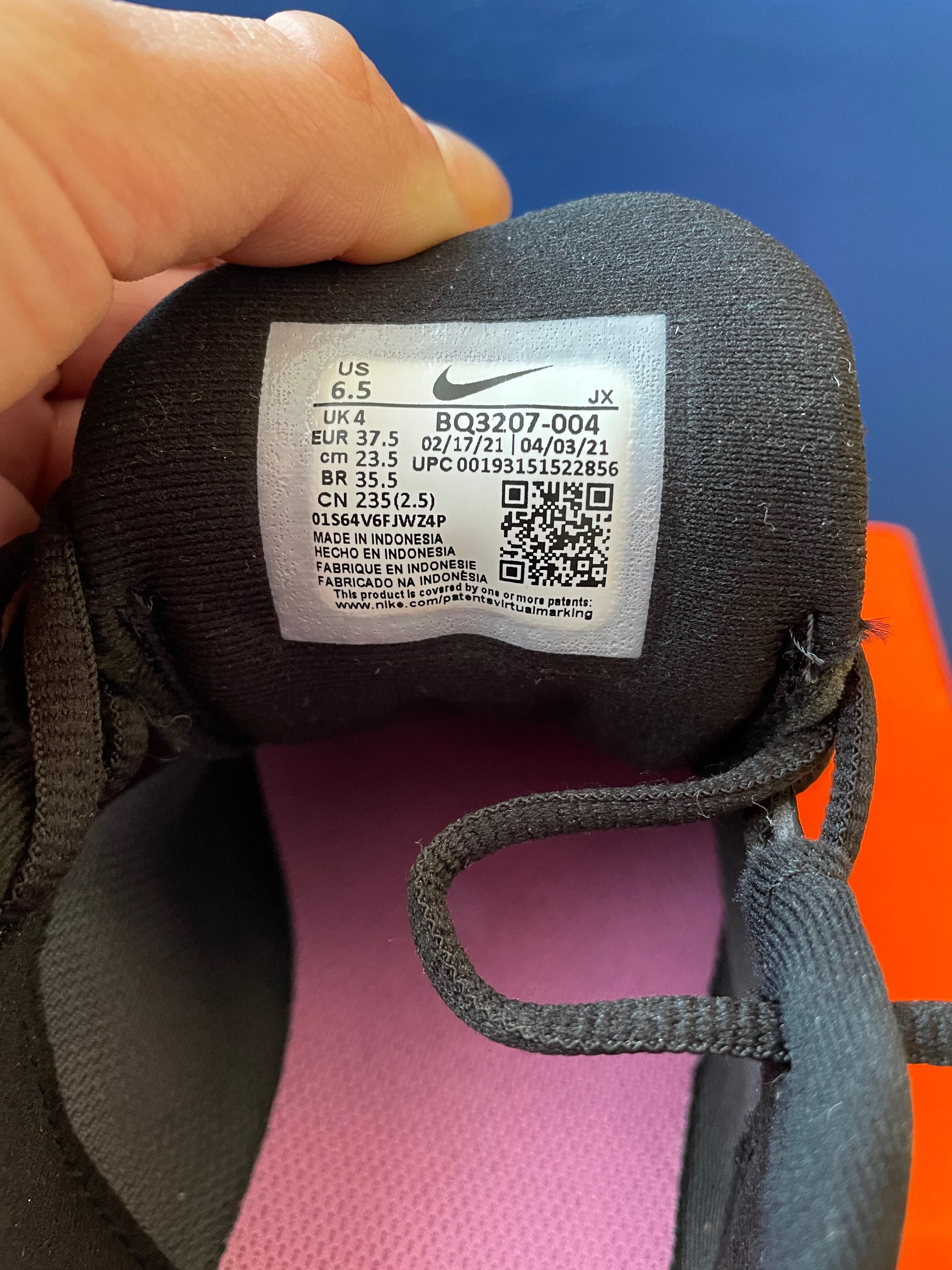 Кроссовки Nike размер 6,5, 23,5см оригинал