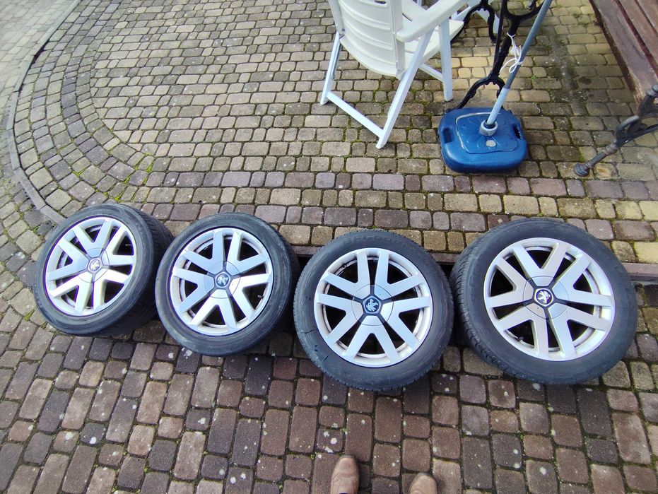 4xFelga Aluminiowa z oponami 17" Peugeot 3008I Hybryd4 ET29/7.5" 4X108