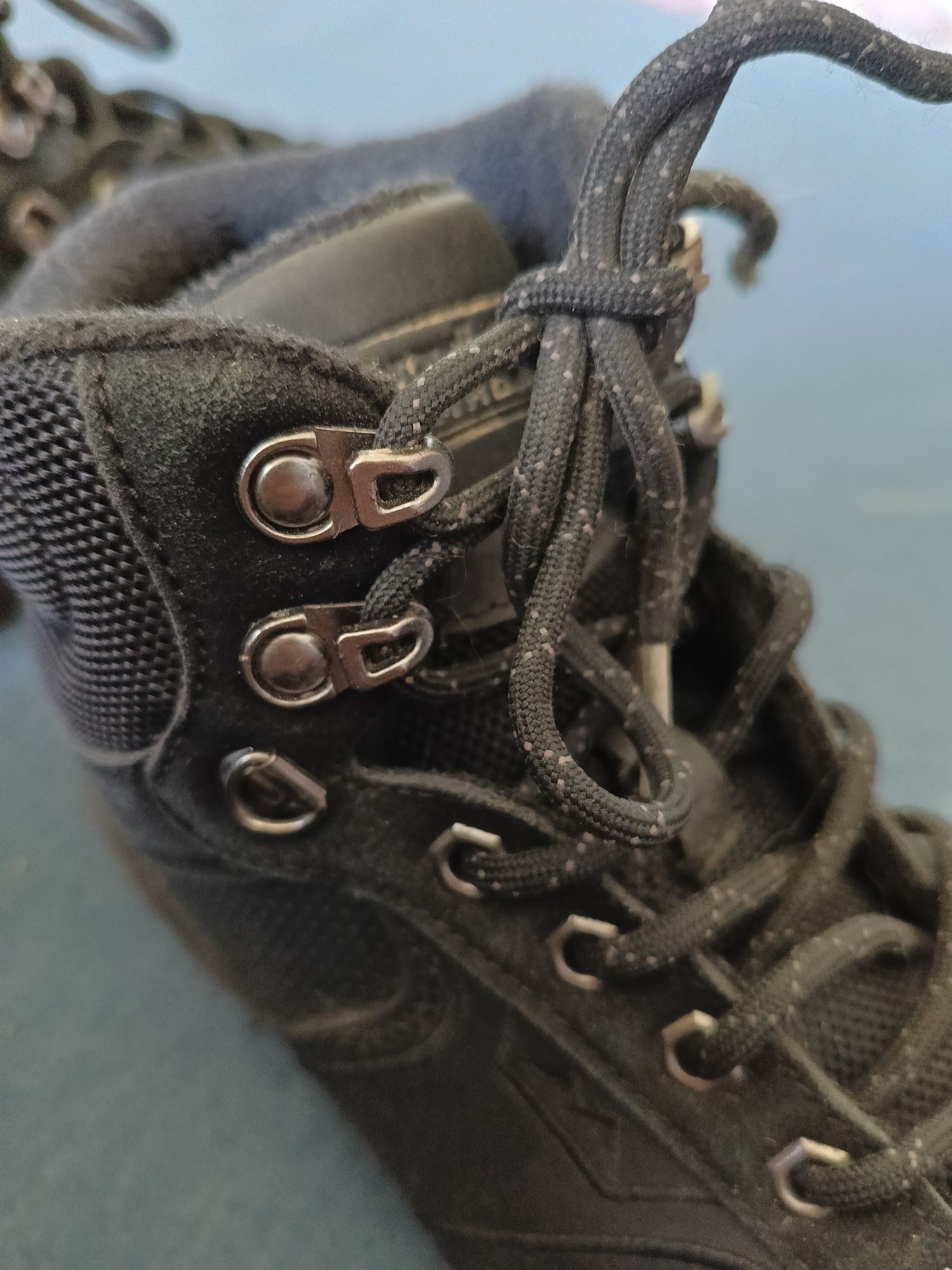 Buty sportowe za kostkę R 40