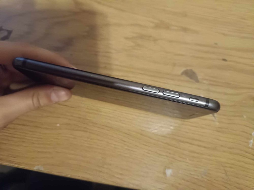 Iphone 8  do sprzedania