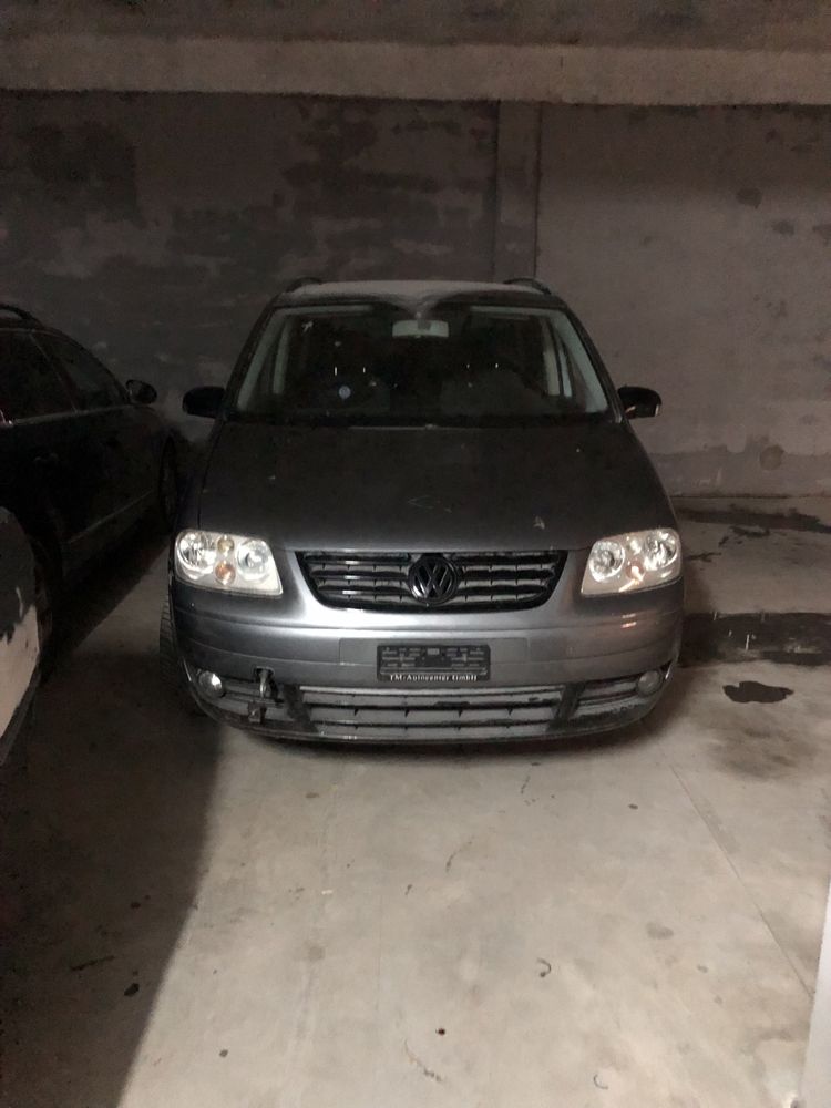 Vendo vw tourao para peças