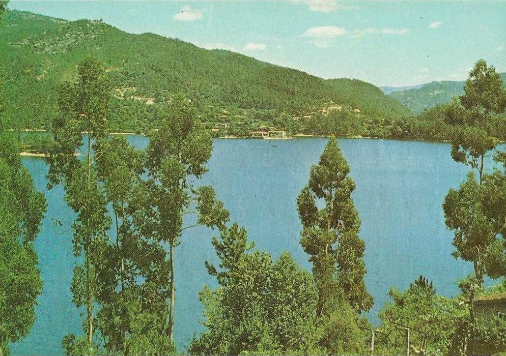 Gerês - - - Postais antigos (a) (cerca de 30 anos) - - - - - Postais