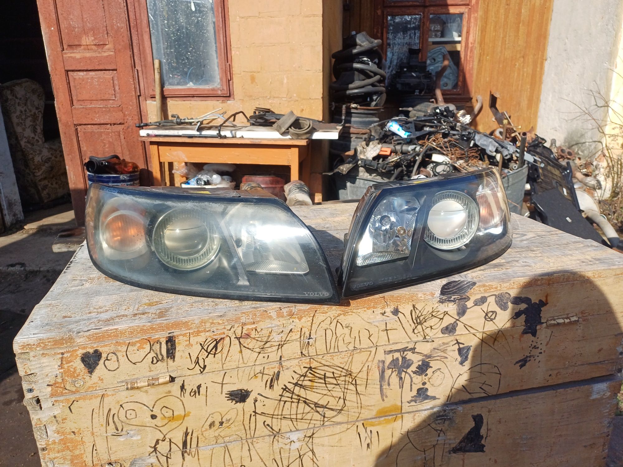 Volvo S40 V50 передній бамбер 04-08r