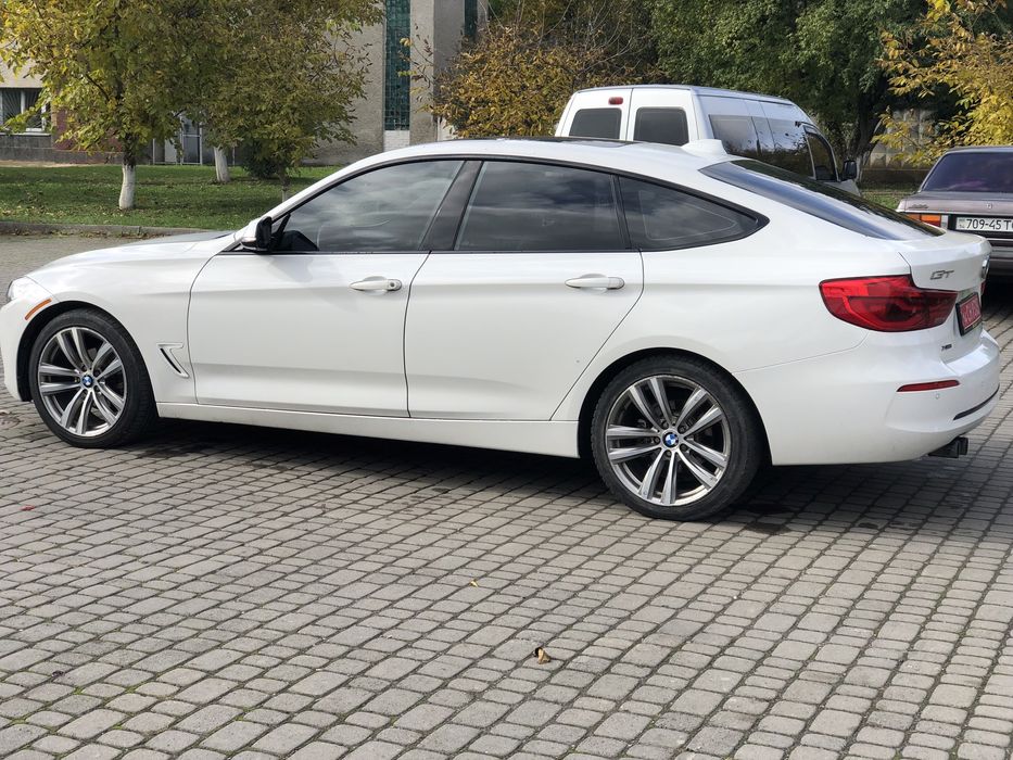 BMW 330 Gran Turismo