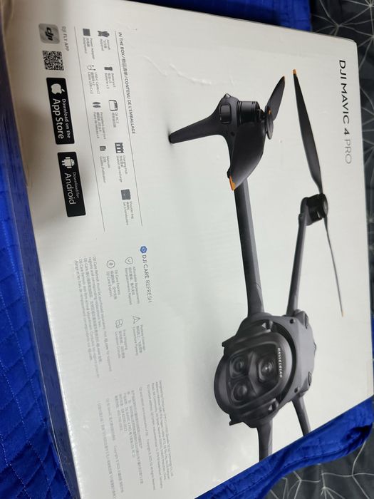 DJI Mavic 4 Pro Fly More Combo + Smart Controller