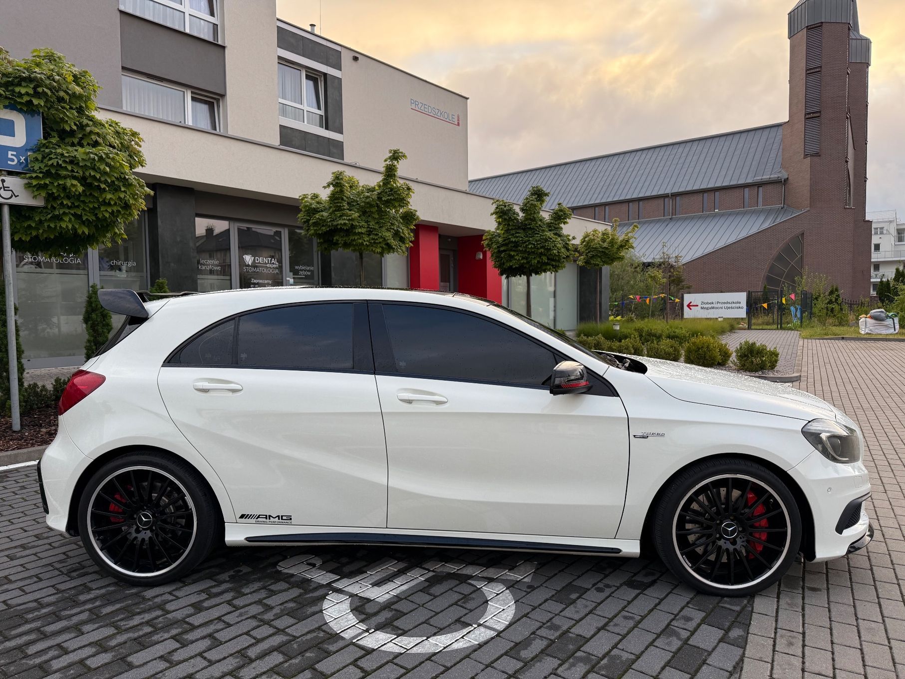 Mercedes-Benz Klasa A Mercedes-Benz A-klasa A45 AMG 4-matic