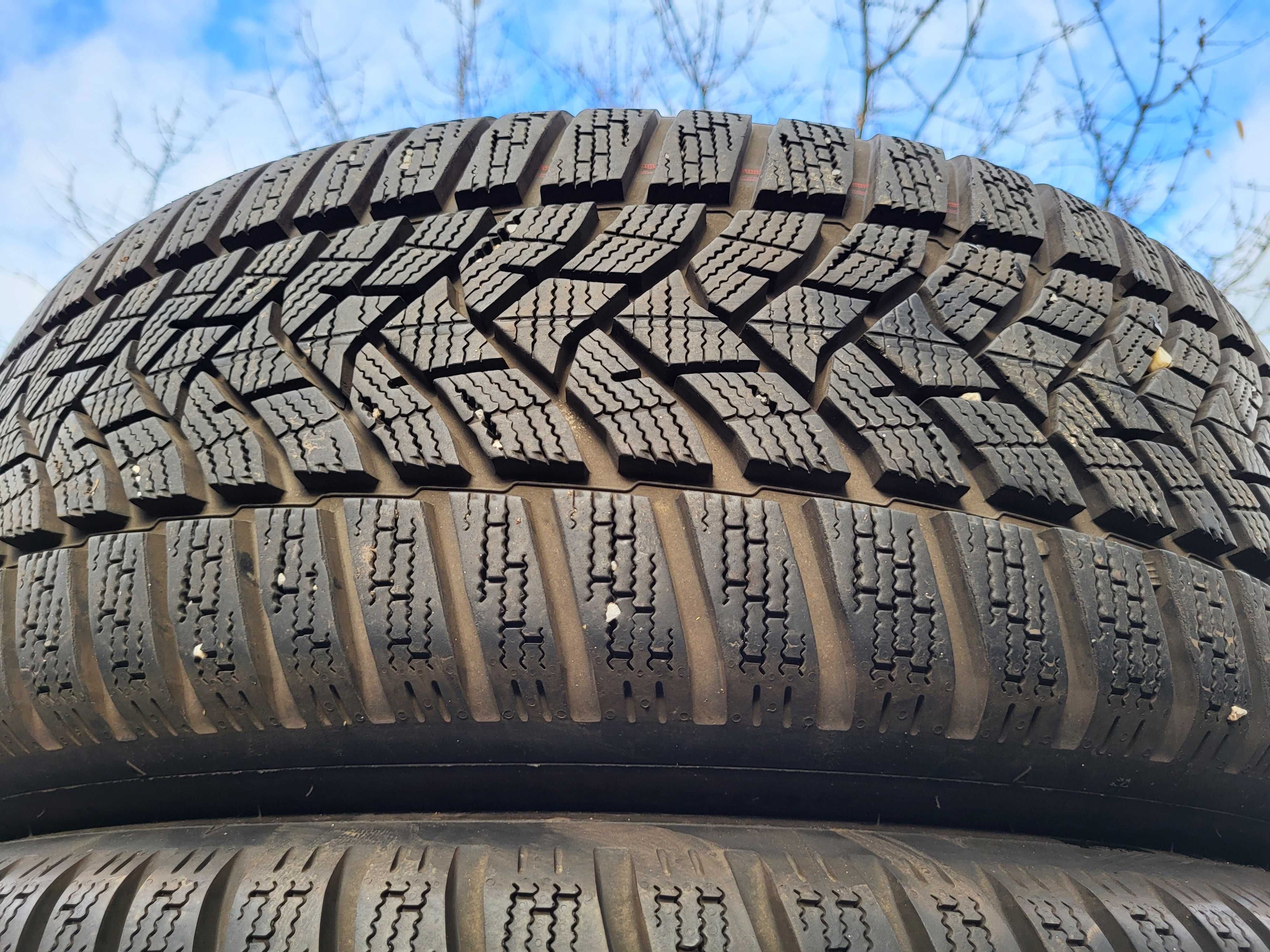 Komplet opon Dunlop Winter Sport 5 225/50r17 98H XL