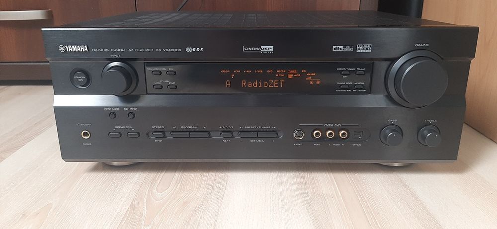 Yamaha Amplituner Kino Domowe/Stereo RX-V640RDS Pilot