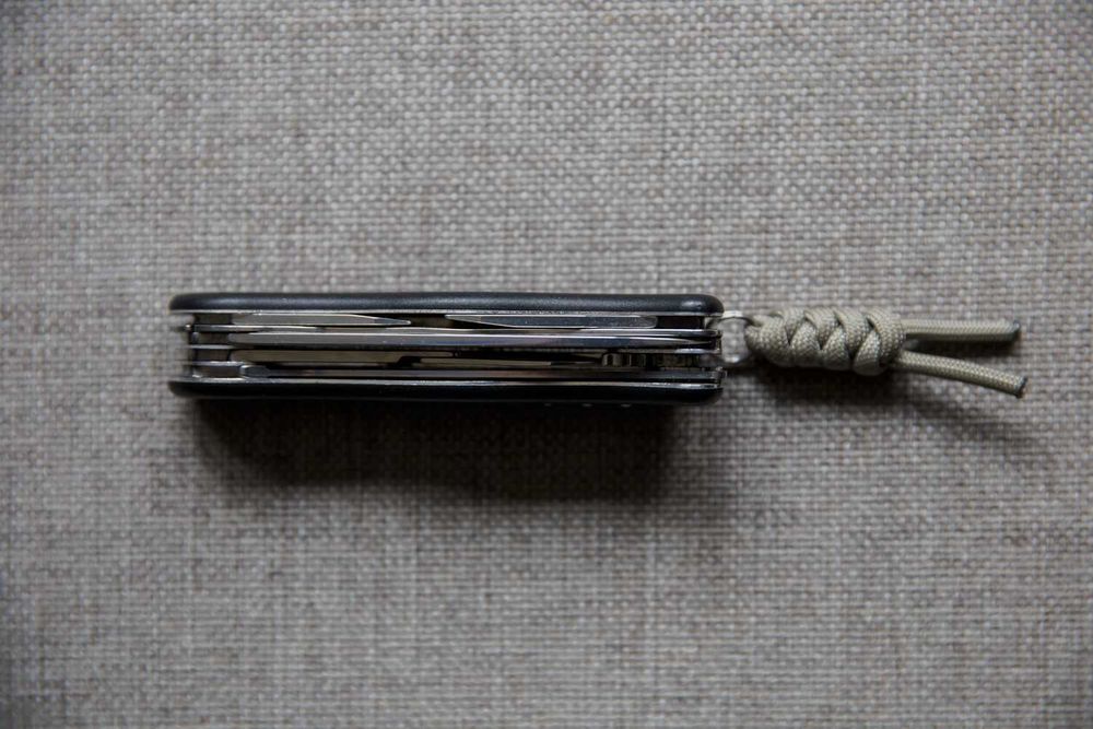 Scyzoryk szwajcarski Victorinox Outrider 0.8513.3 czarny