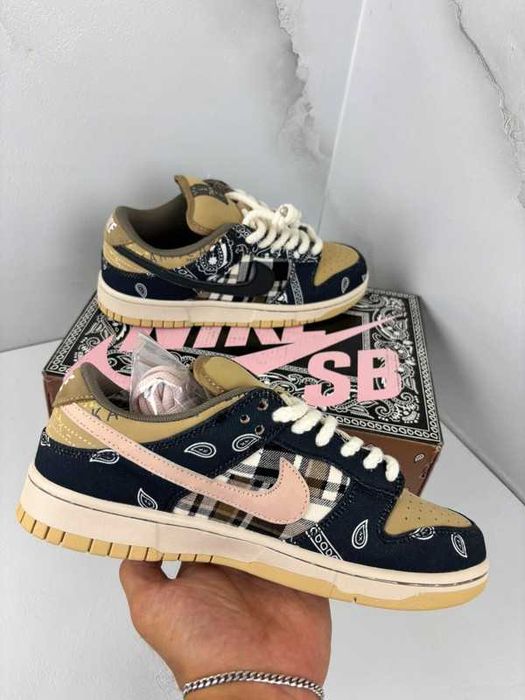 Buty Trampk Nike SB Dunk Low Travis Scott R.41