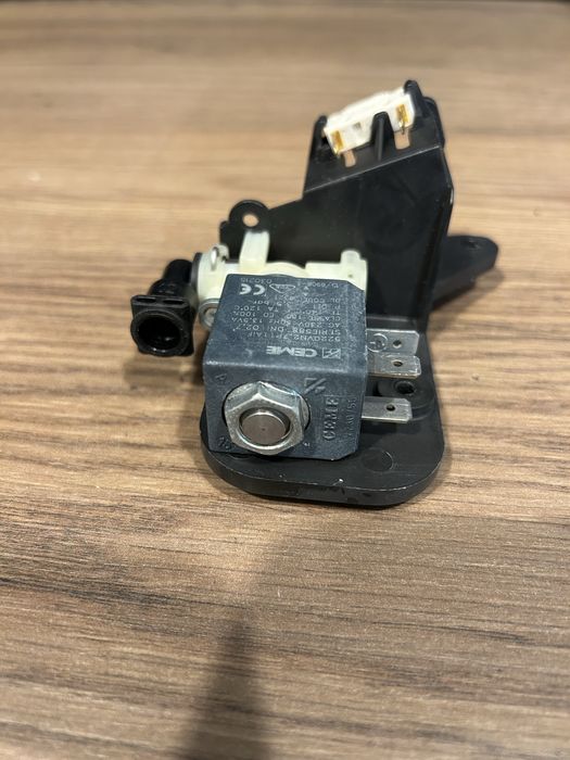 Delonghi Magnifica esam elektrozawór