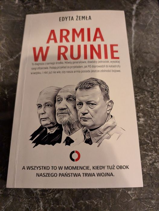 Edyta Żemła - Armia w ruinie