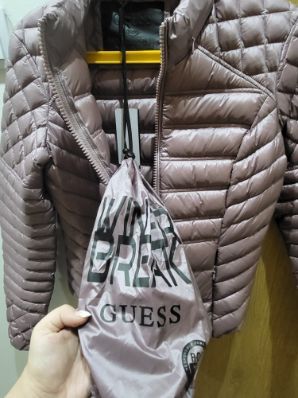 Nowa kurtka guess damska