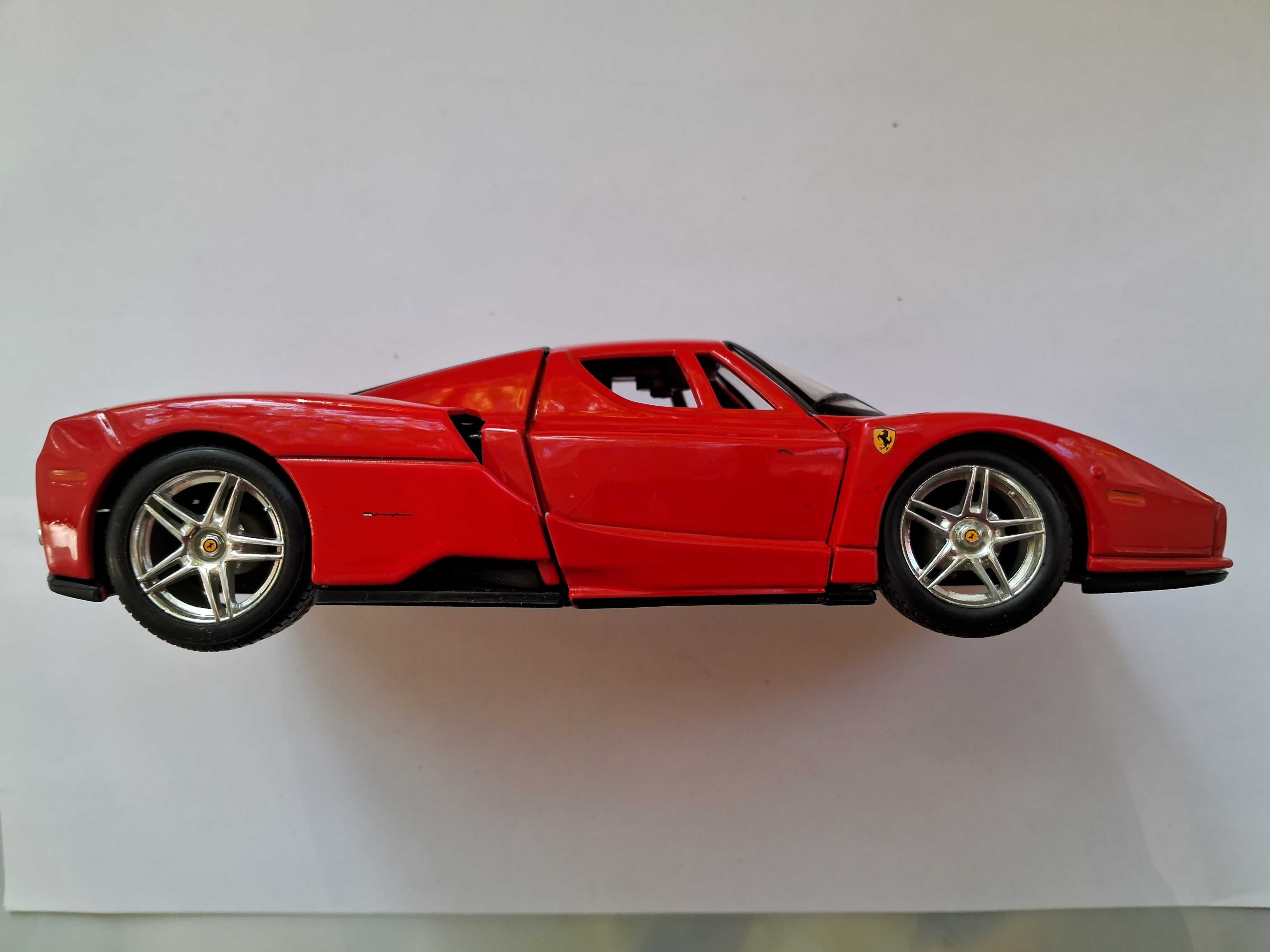 Модель  1:24 / maisto Ferrari Enzo / Ферарі Енцо