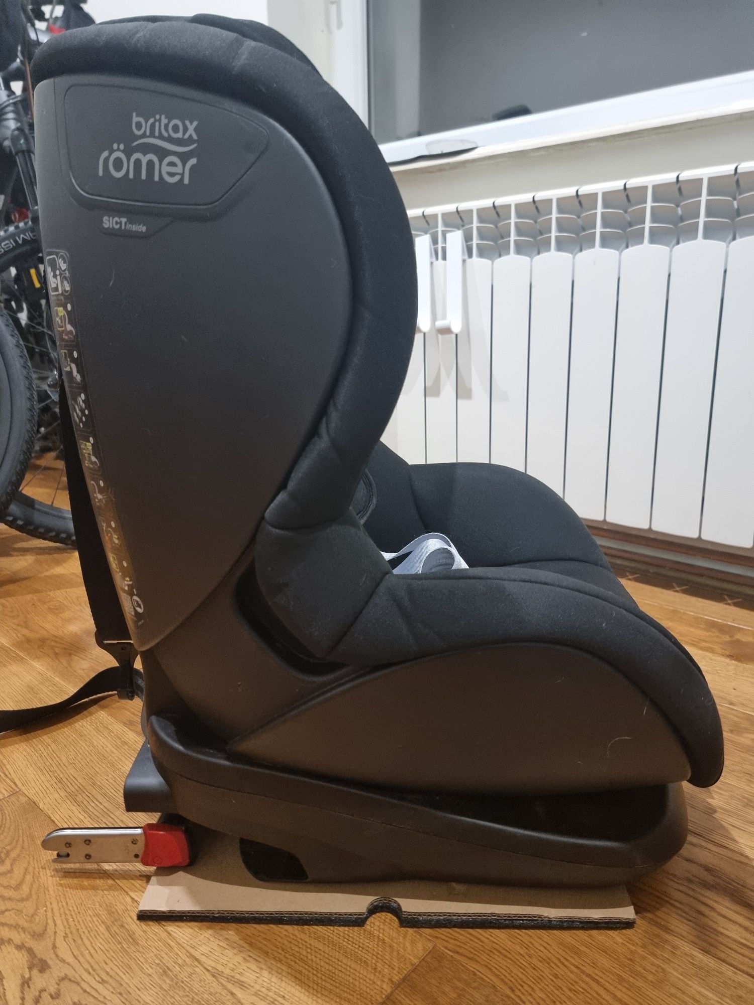 BRITAX Romer TRIFIX2 i-Size ISOFIX 76-105 cm