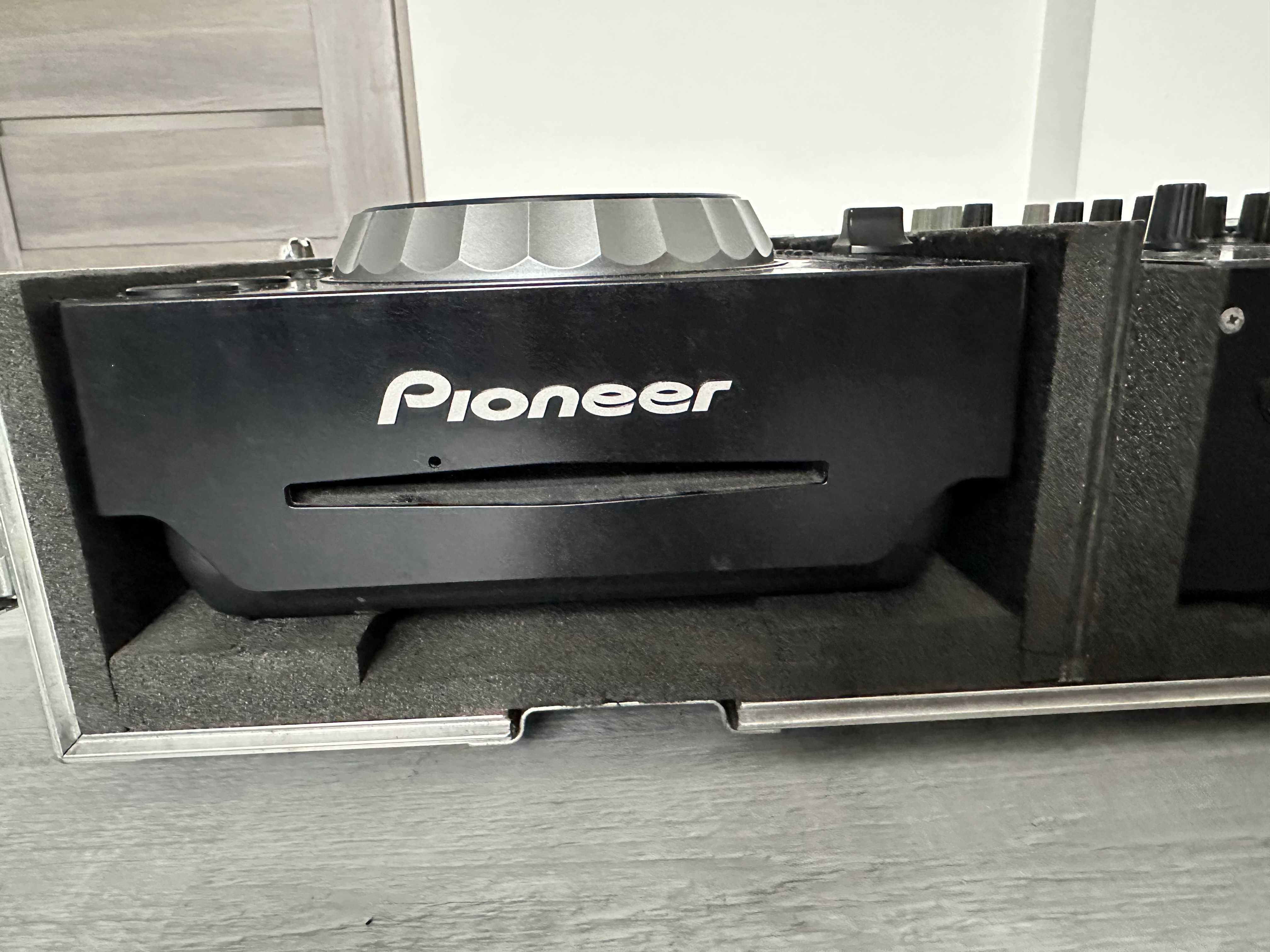 Konsola DJ 2x Pioneer CDJ 350 + mikser Pioneer DJM 400 + case