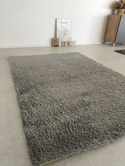 Tapete Cinza de Pelo 190*133cm