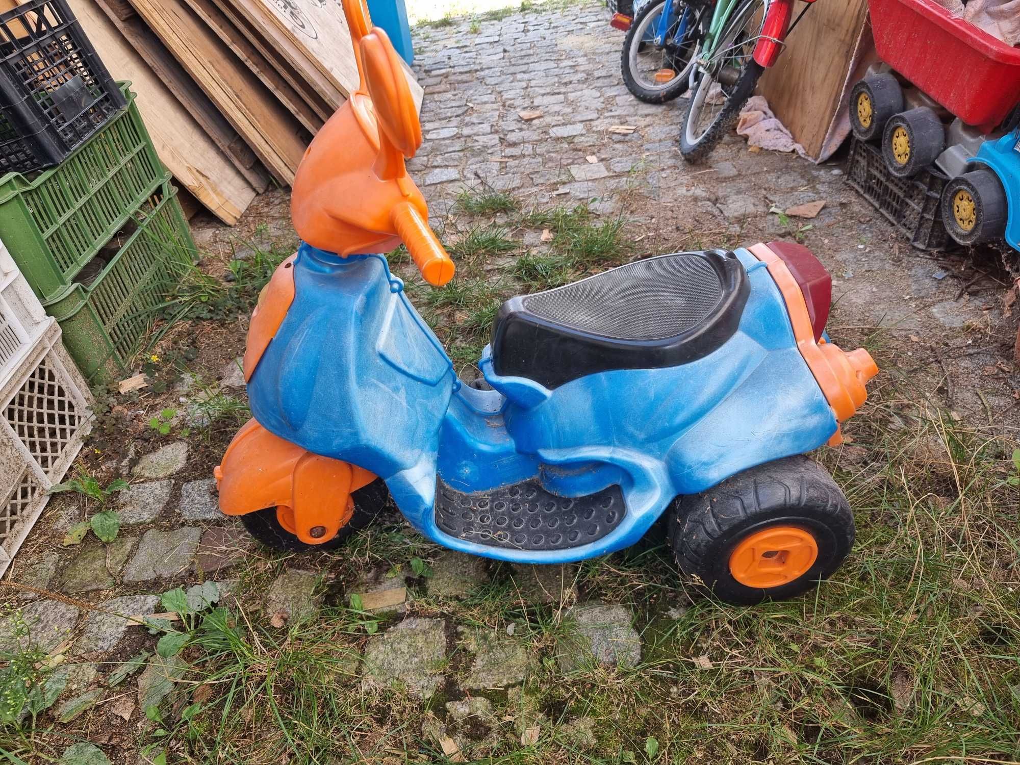 Skuter zabawka na akumulator