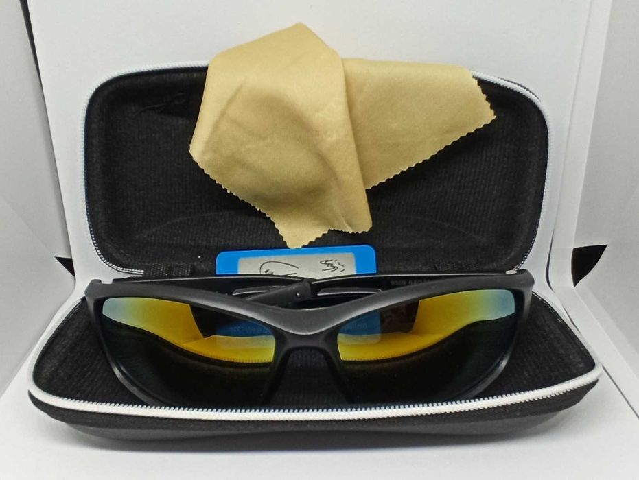 Okulary przeciwsłoneczne sportowe twarde etui.