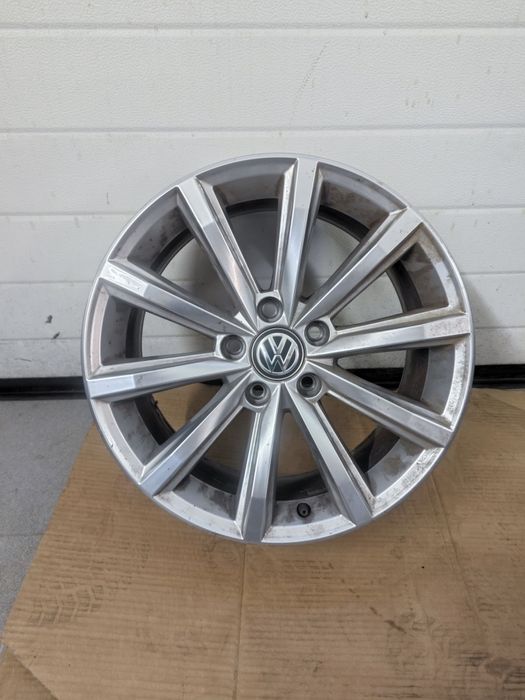Felga alu 5x112 VW Passat B8 J7 ET40