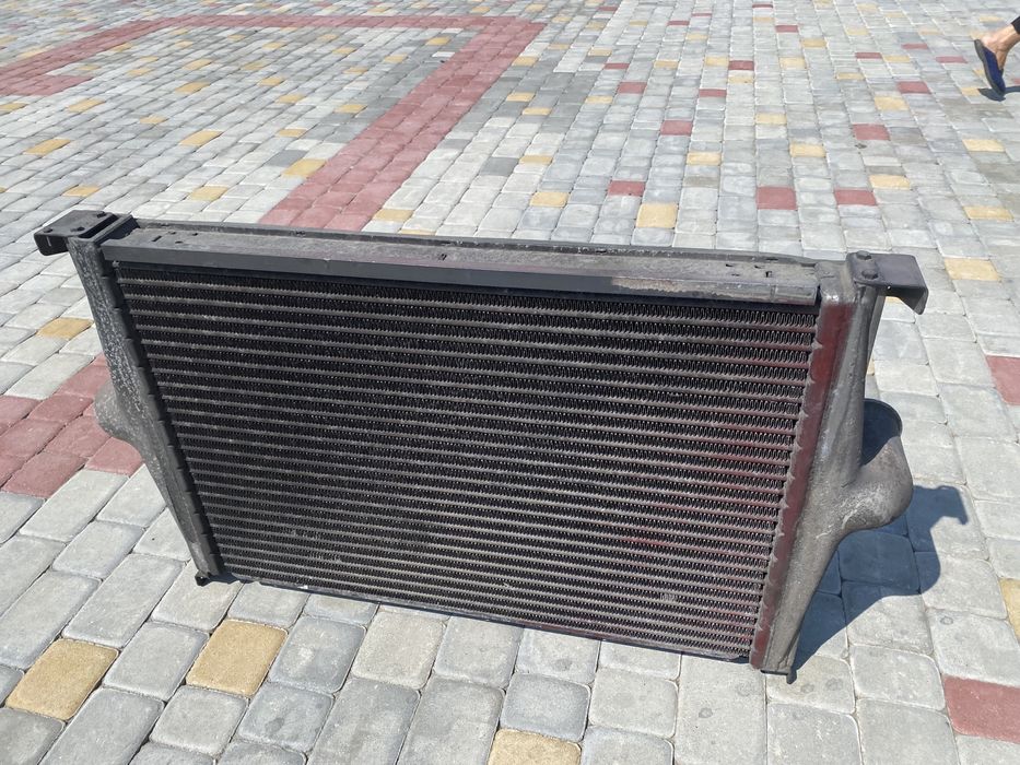 Інтеркулер автобуса сканія , радіатор автобуса scania
