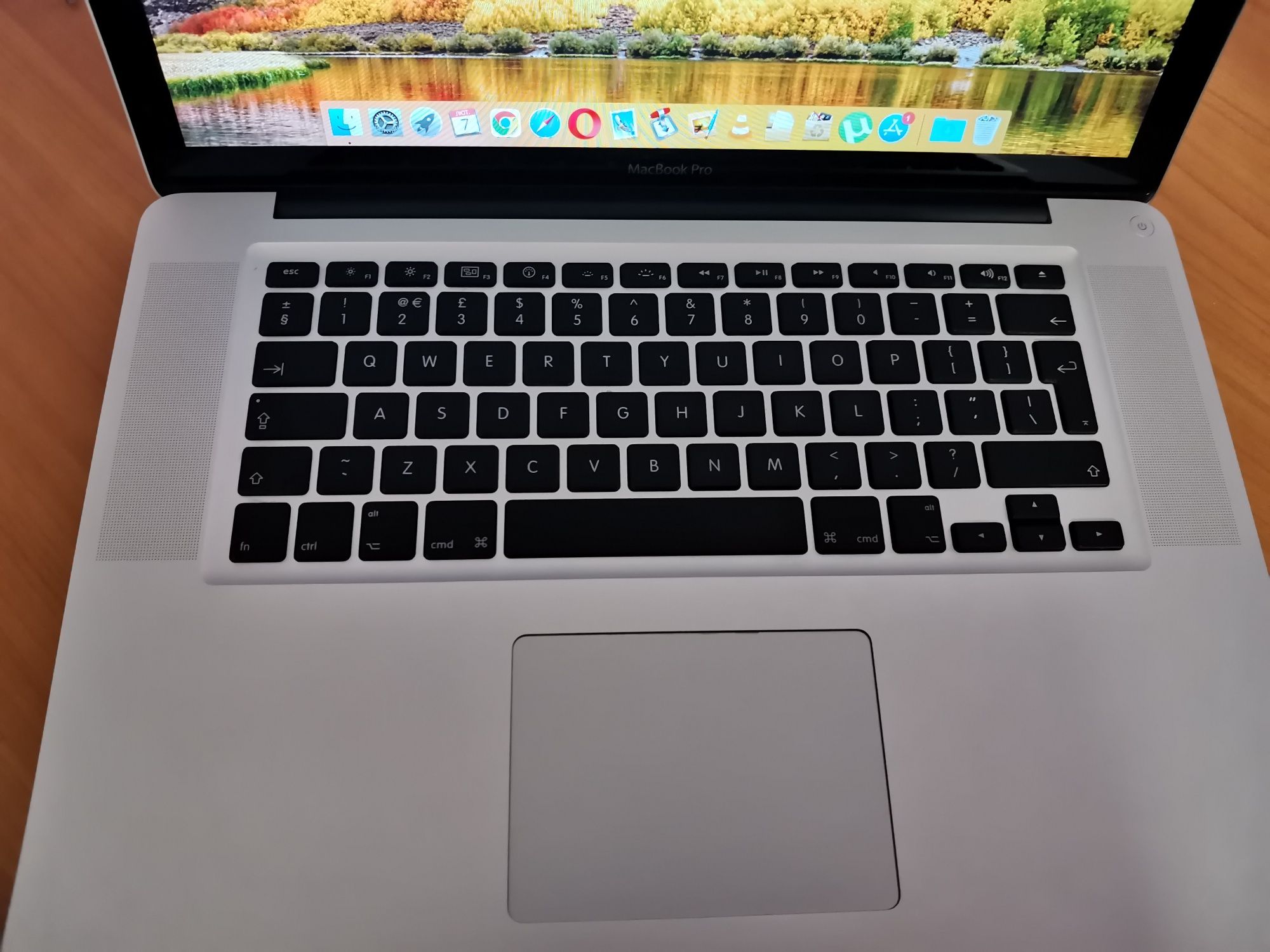 Macbook pro 16 / 512 core i7 15' дюймів 2011 silver a1286