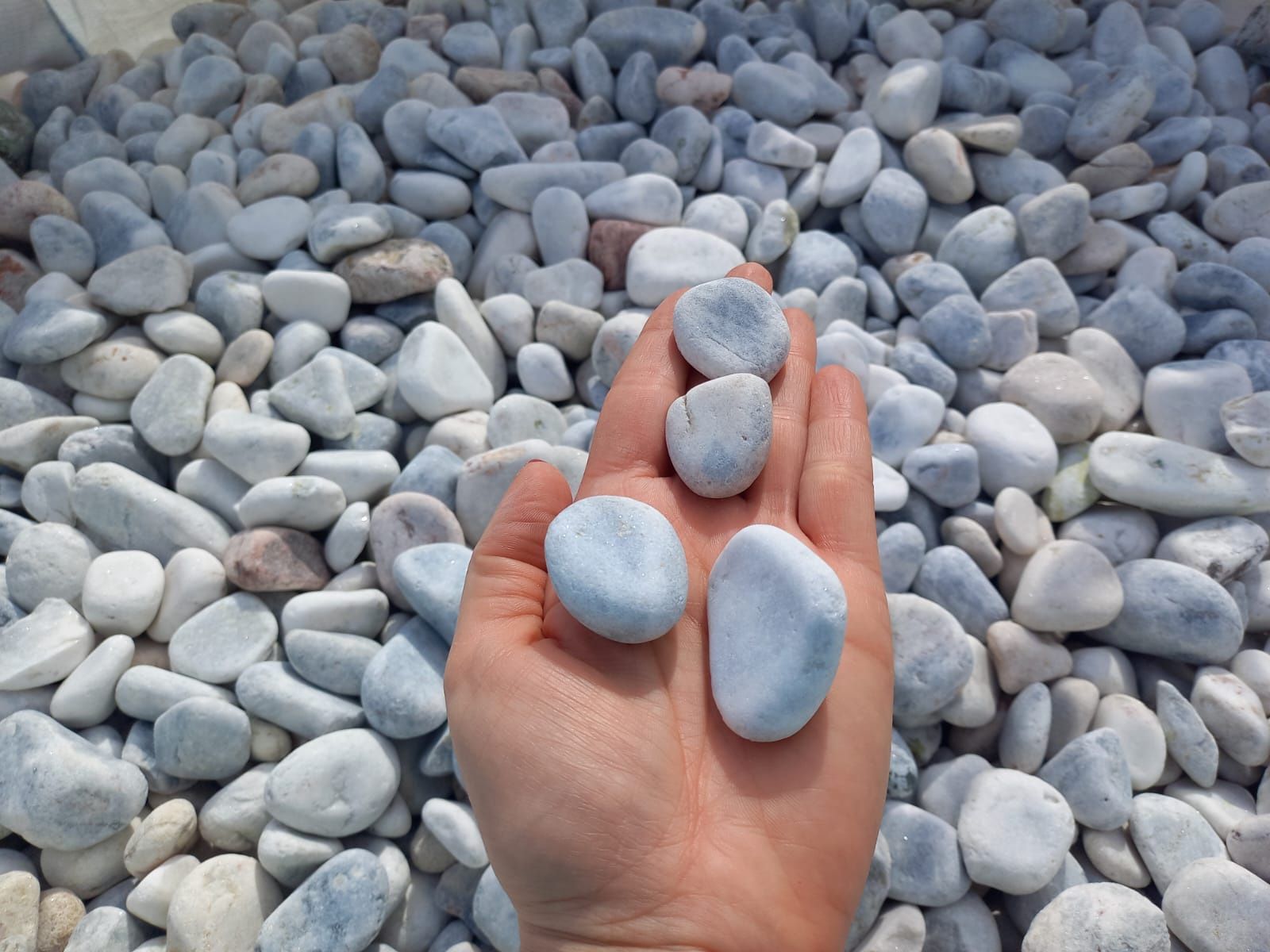 Białe otoczaki Janowickie marmur kamień naturalny ozdobny 1T z dostawą