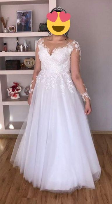 Piękna suknia ślubna czysta biel, model Britney, nowa ok 4000 zł.
