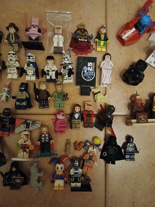 Продам Lego фігурки minifigures різні серії чоловічки Лего